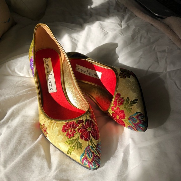 Christian Lacroix Silk Embroidered Pumps - Picture 2 of 5